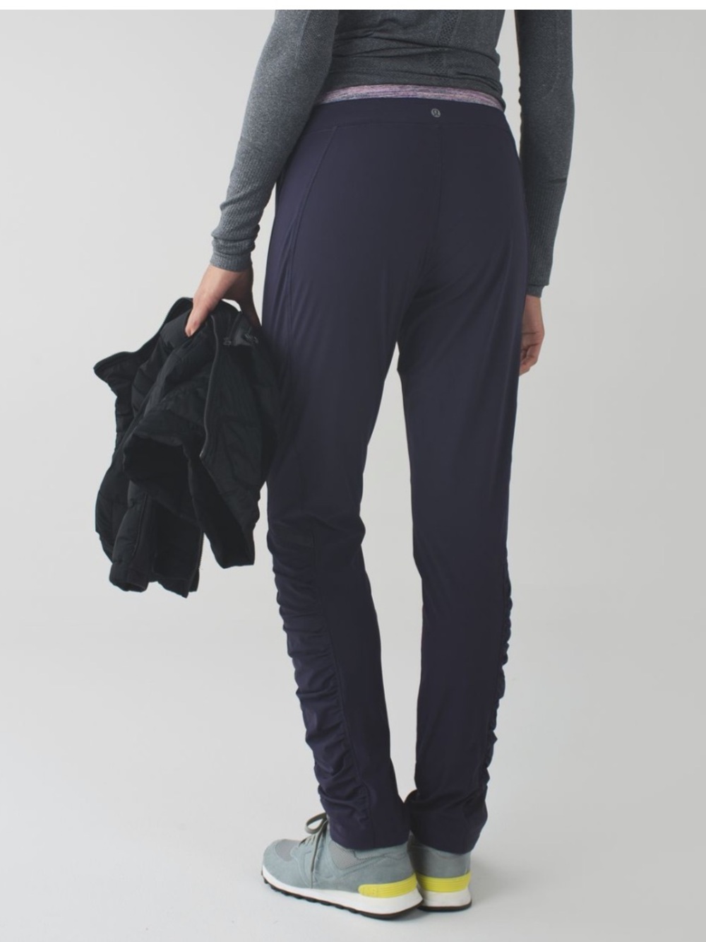 Lululemon Runderful Pant - Picture 3 of 11